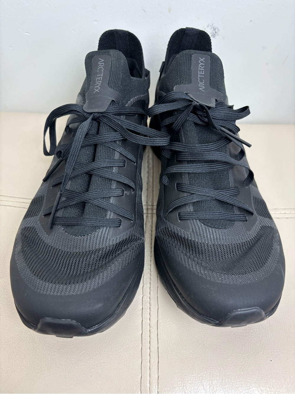 Arc’ Teryx - Norvan Sl 3 Black / Light Fallow Running Shoes Size 7 View 5